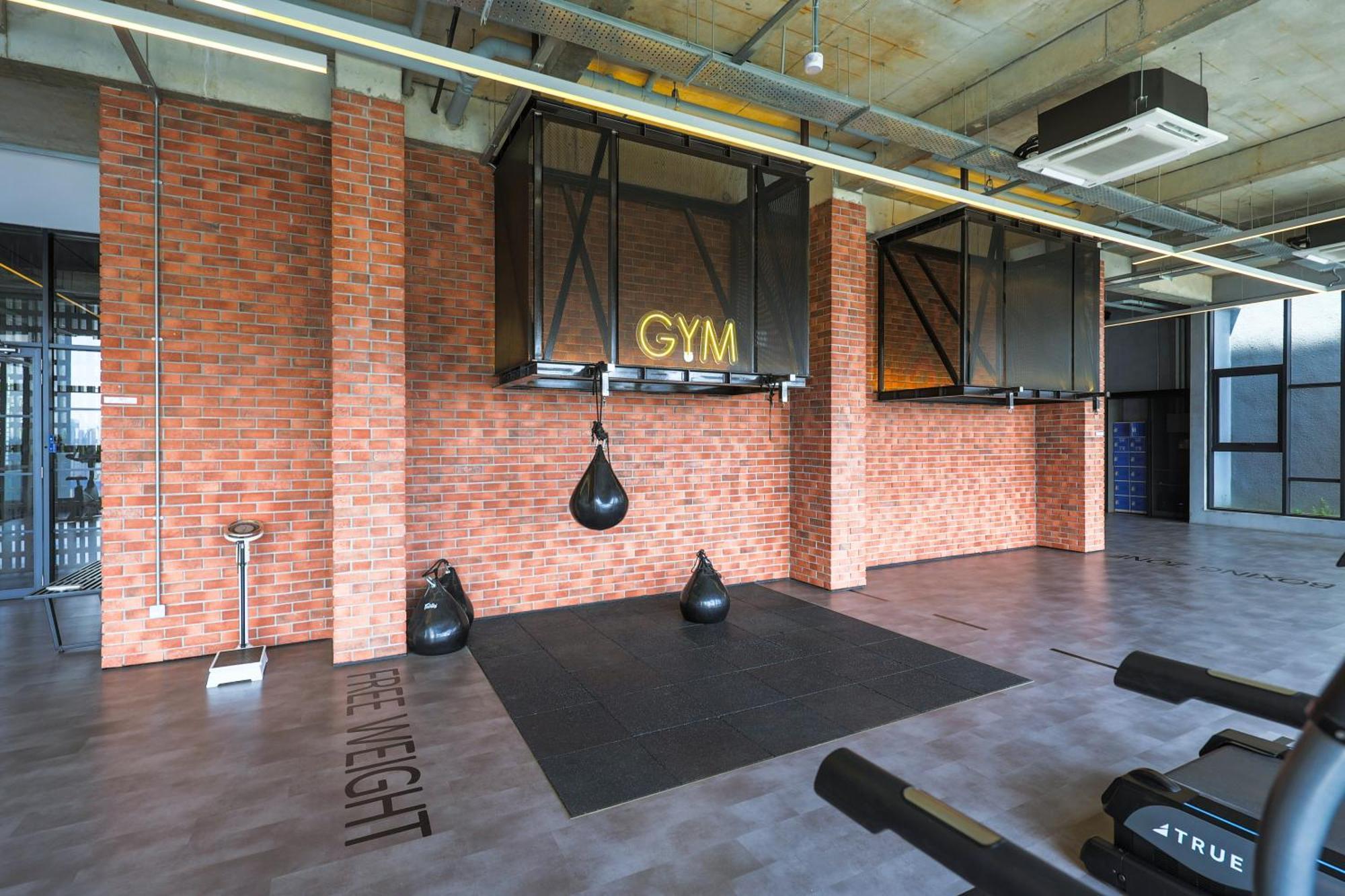 דירות קואלה לומפור Millerz Square By Mykey מראה חיצוני תמונה The gym at the hotel